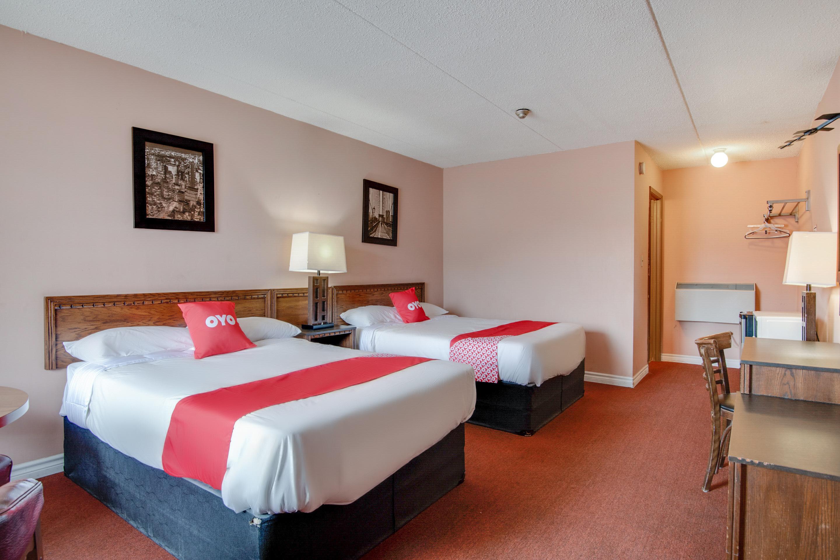 Falls Inn Near Casino Niagara By Oyo Exterior foto