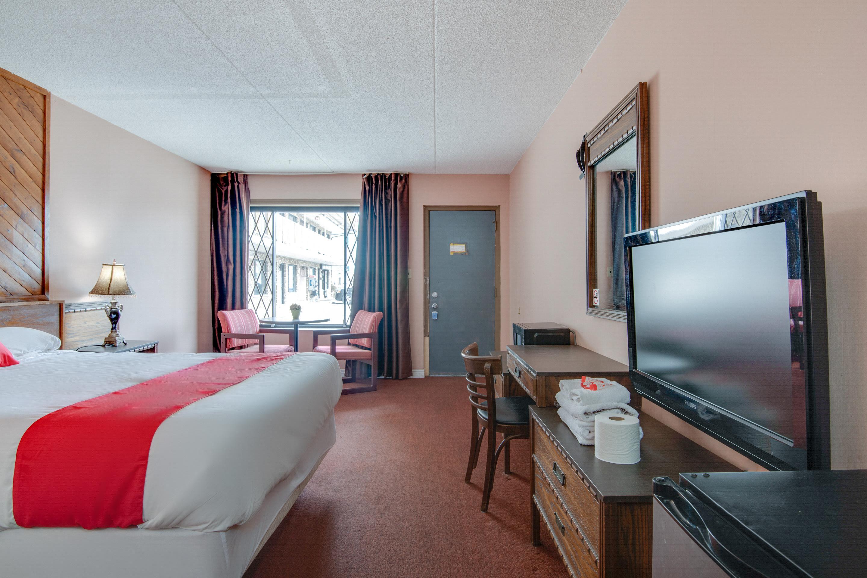 Falls Inn Near Casino Niagara By Oyo Exterior foto
